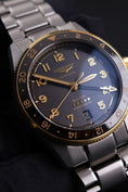 Bild in Galerie-Betrachter laden, Longines Spirit Zulu Time L38025532 - Detail view 2
