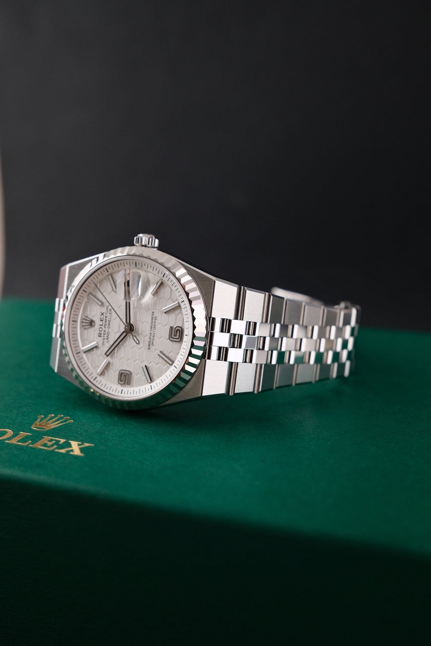 Rolex Land-Dweller 36mm 127234 - Detail view 11