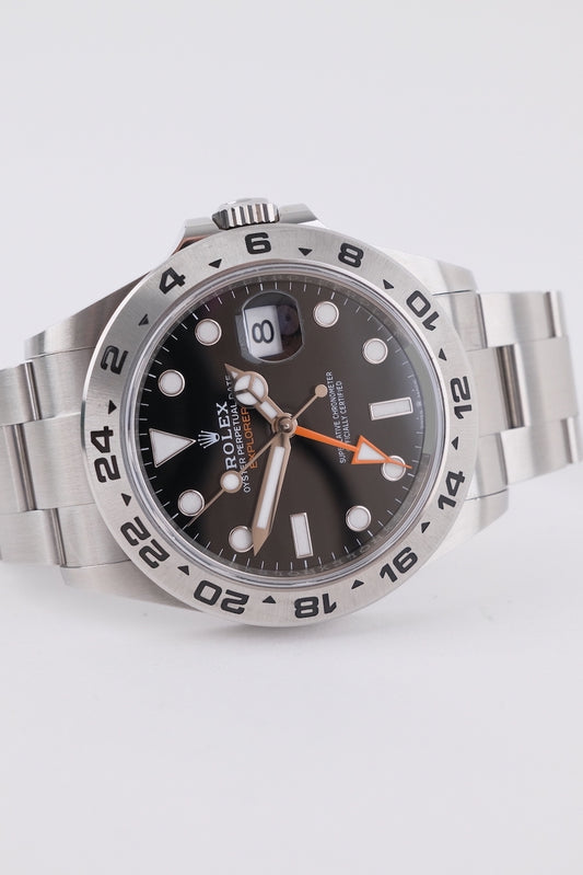 Rolex Explorer II 226570 - Detail view 1