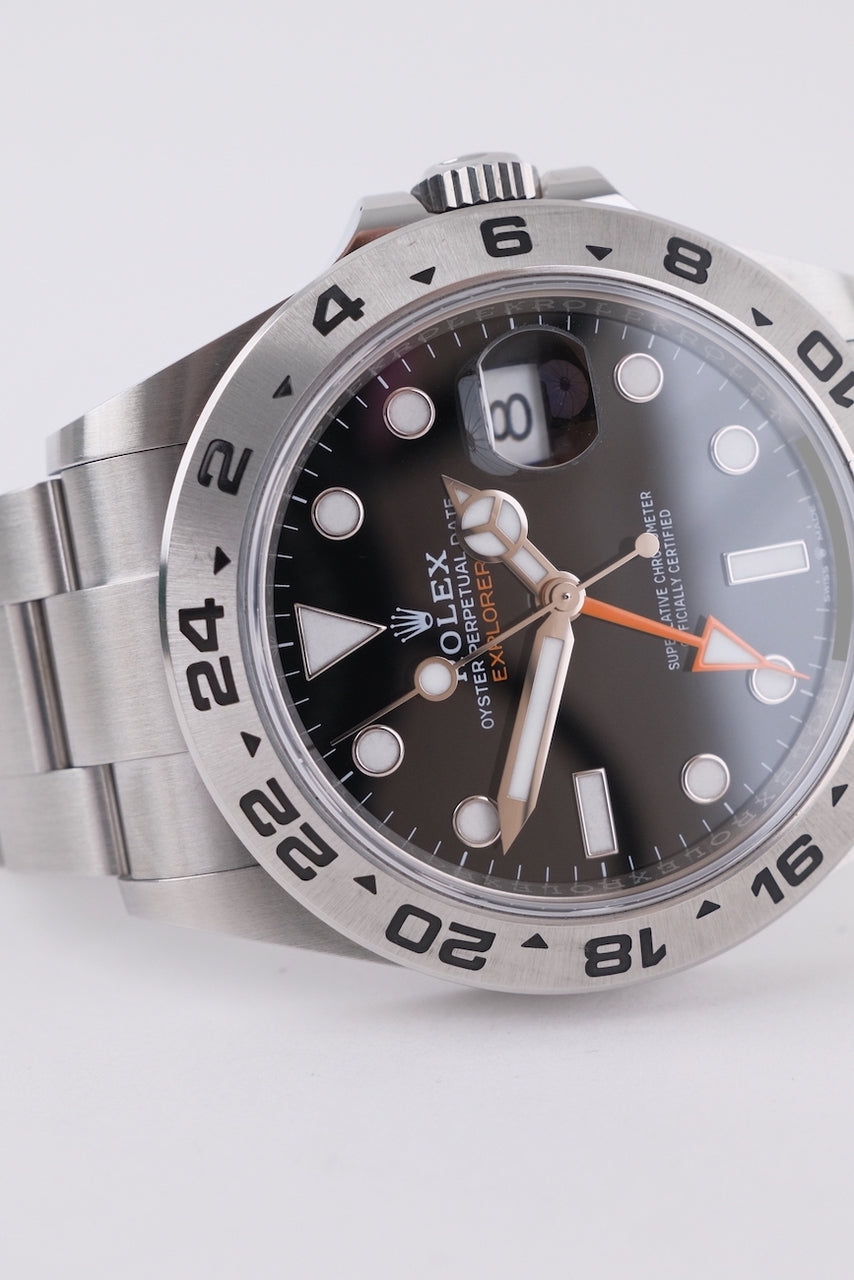 Rolex Explorer II 226570 - Detail view 2