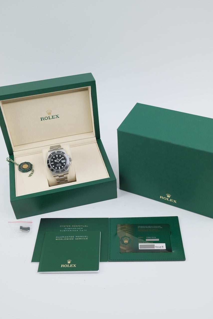 Rolex Submariner Date 126610LN - Papiere und oder Lieferumfang