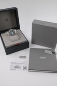 Cargue la imagen en el visor de la galería, Oris Aquis Date Upcycle 0173377704150 - Papiere und oder Lieferumfang
