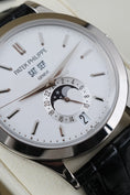 Charger l'image dans la visionneuse de galerie, Patek Philippe Annual Calendar 5396G-011 - Detailansicht 3
