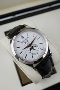 Charger l'image dans la visionneuse de galerie, Patek Philippe Annual Calendar 5396G-011 - Detailansicht 1
