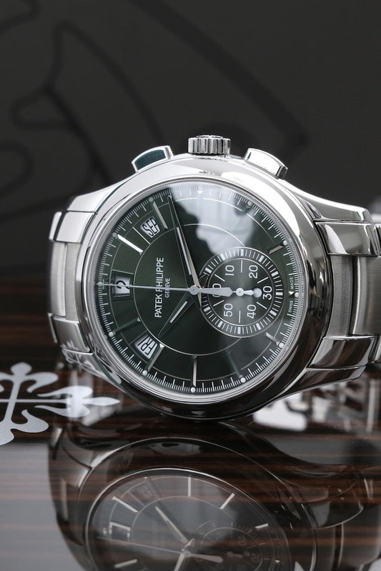 Patek Philippe Flyback Chronograph Annual Calendar 5905/1A-001 - Thumbnail