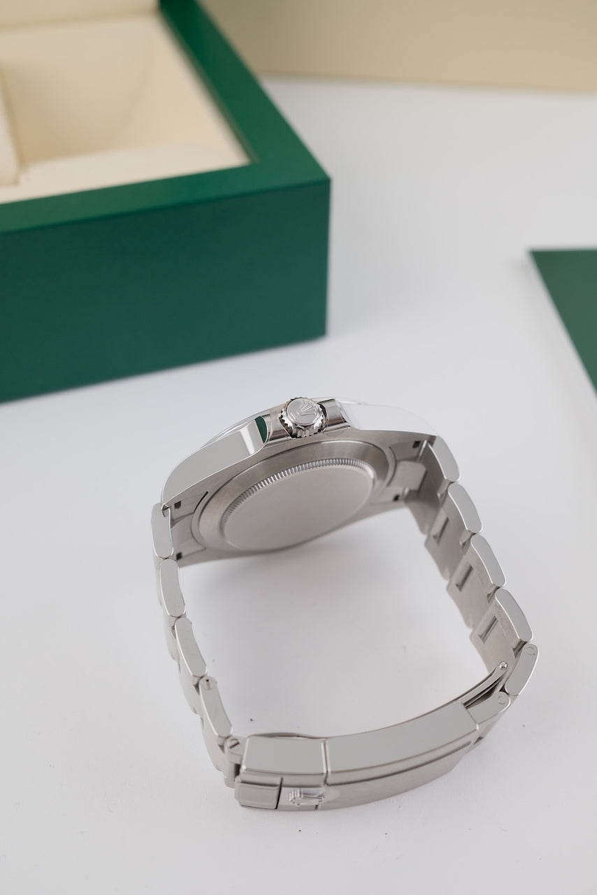 Rolex Explorer II 226570 - Detail view 4