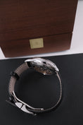 Bild in Galerie-Betrachter laden, Jaeger-LeCoultre Master Ultra Thin Moon 36 Q1248421 - Detailansicht 7
