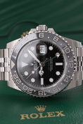 Bild in Galerie-Betrachter laden, Rolex GMT-Master II 126710GRNR - Detailansicht 3
