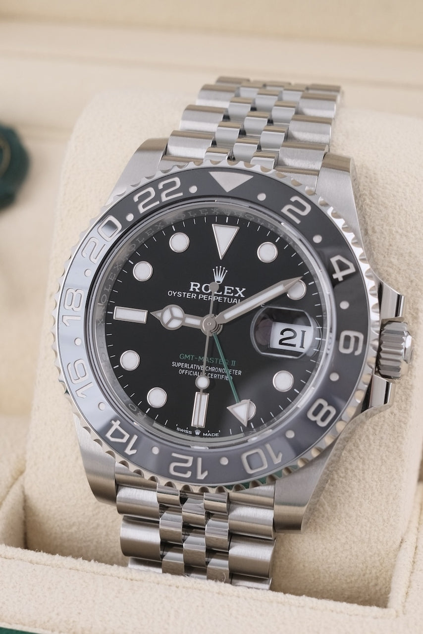 Rolex GMT-Master II 126710GRNR - Detailansicht 2