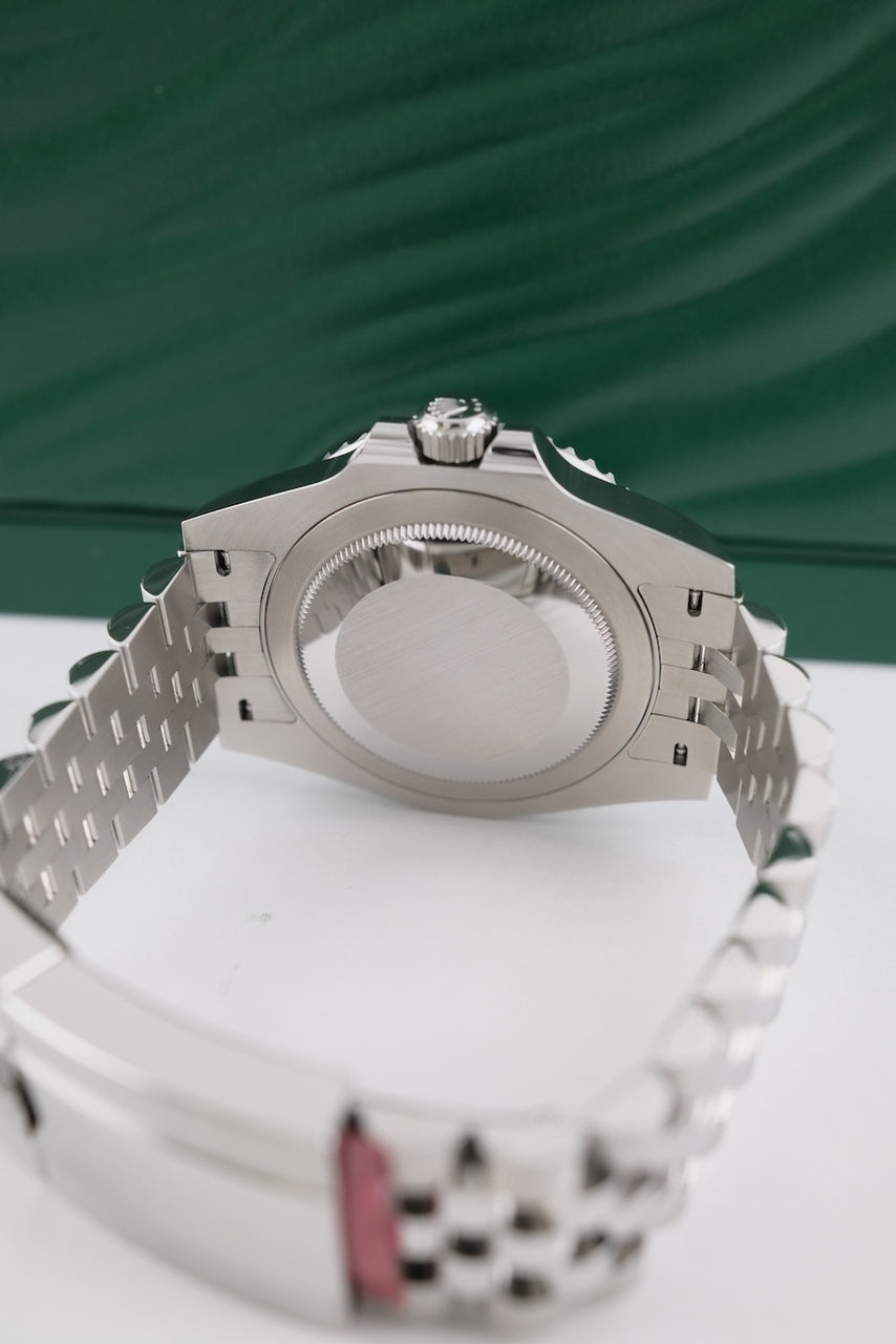 Rolex GMT-Master II 126710GRNR - Detailansicht 9