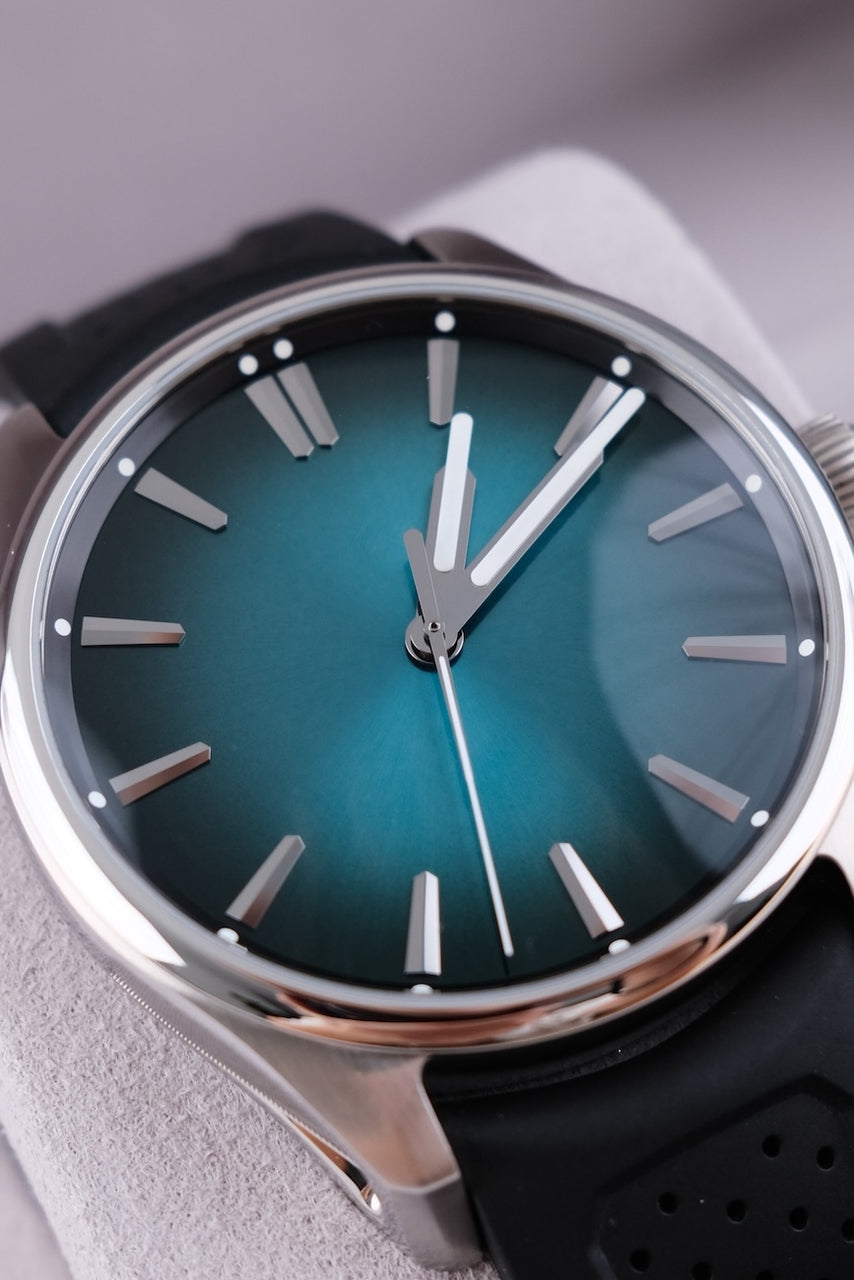 H.Moser & Cie Pioneer 42  3200-1214 - Detailansicht 2