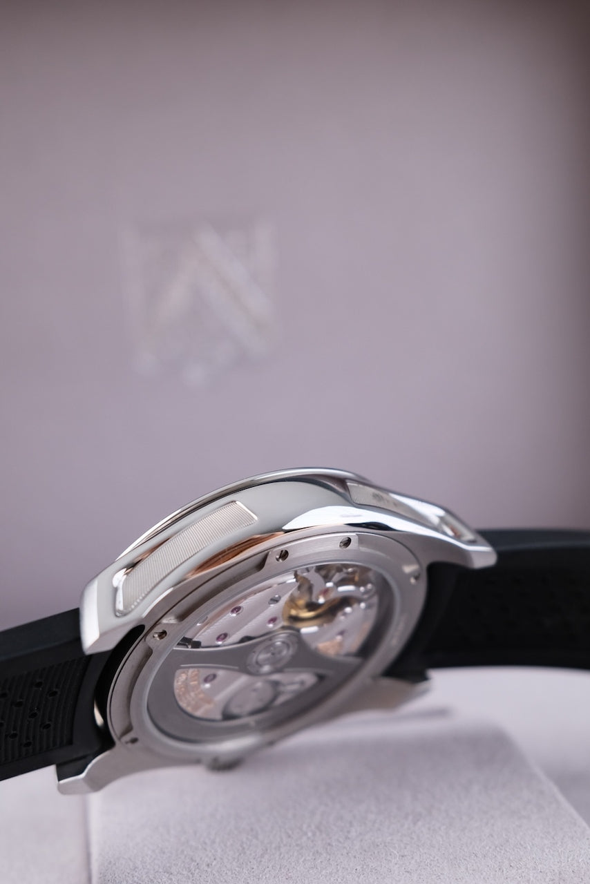 H.Moser & Cie Pioneer 42  3200-1214 - Detailansicht 9