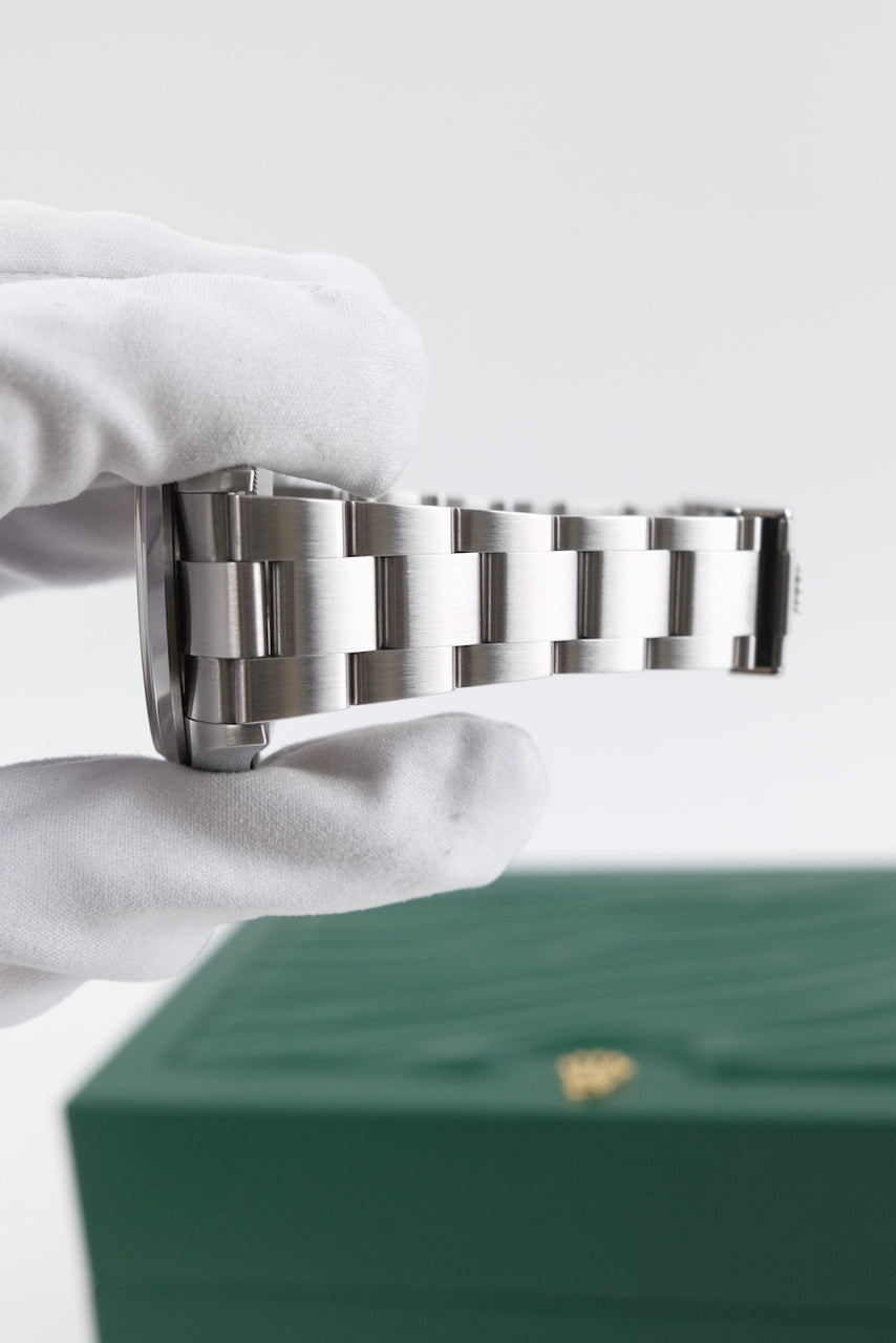 Rolex Explorer 36 124270 - Detail view 9