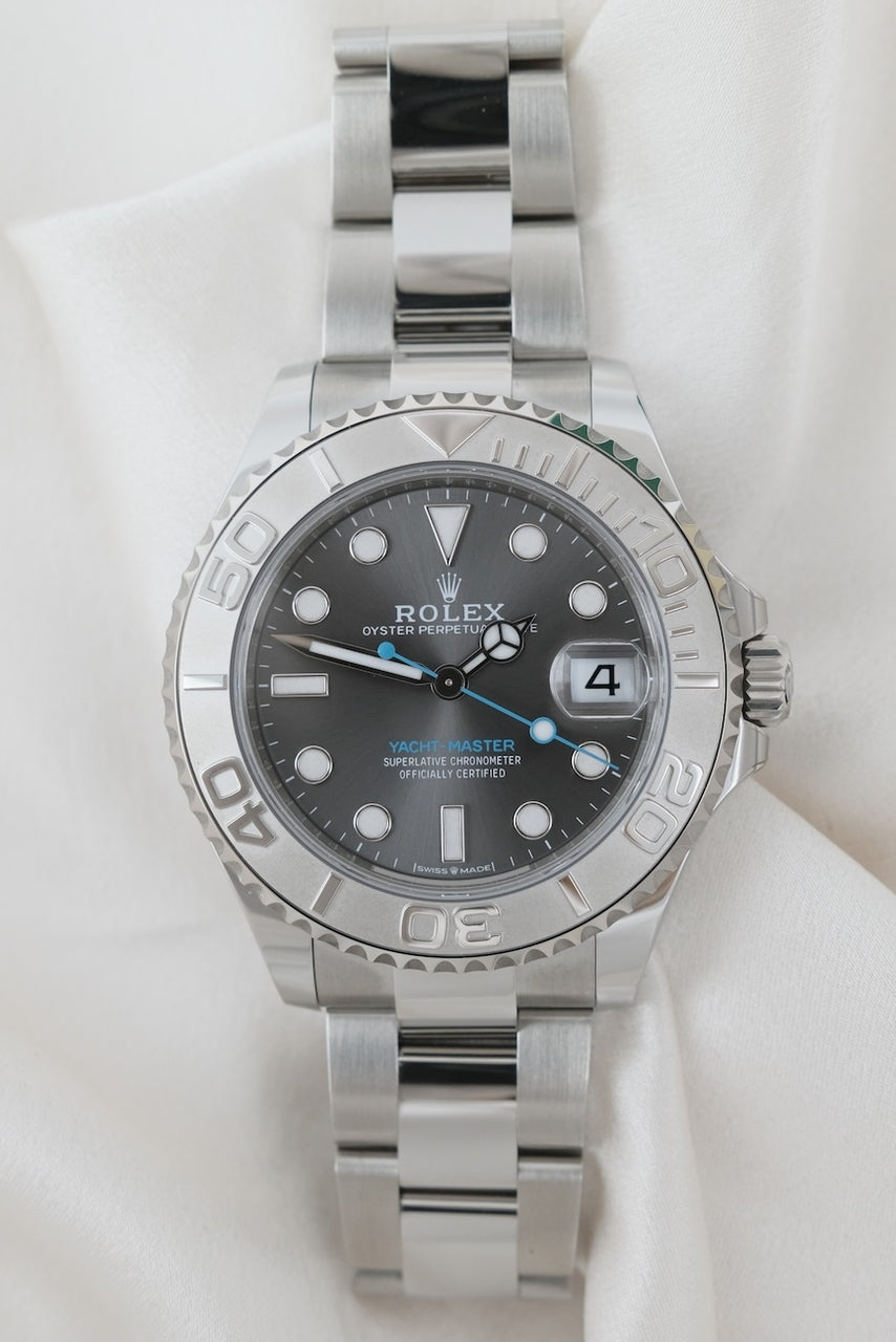 Rolex Yacht Master 37 268622 - Detailed view 4