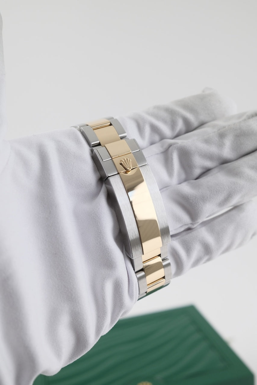 Rolex Submariner Date 126613LB - Detailansicht 7