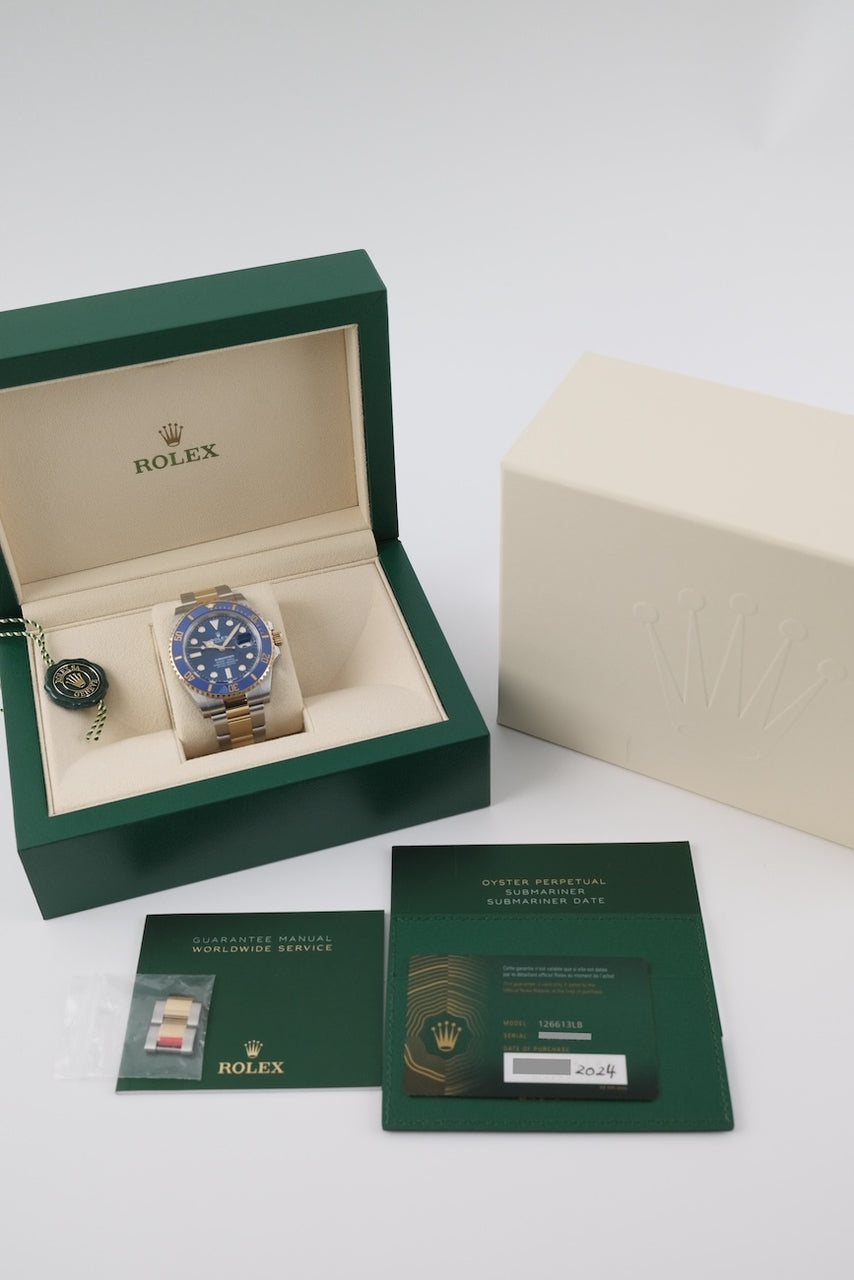 Rolex Submariner Date 126613LB - Papiere und oder Lieferumfang