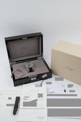 Cargue la imagen en el visor de la galería, Glashütte Original PanoLunarInverse 1-91-04-01-03-64 - documentación o volumen de suministro
