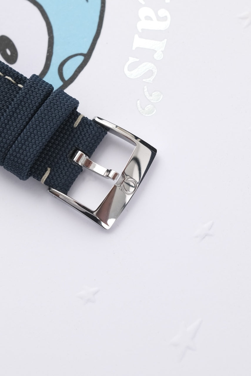 Omega Speedmaster Snoopy 31032425002001 - Detail view 9