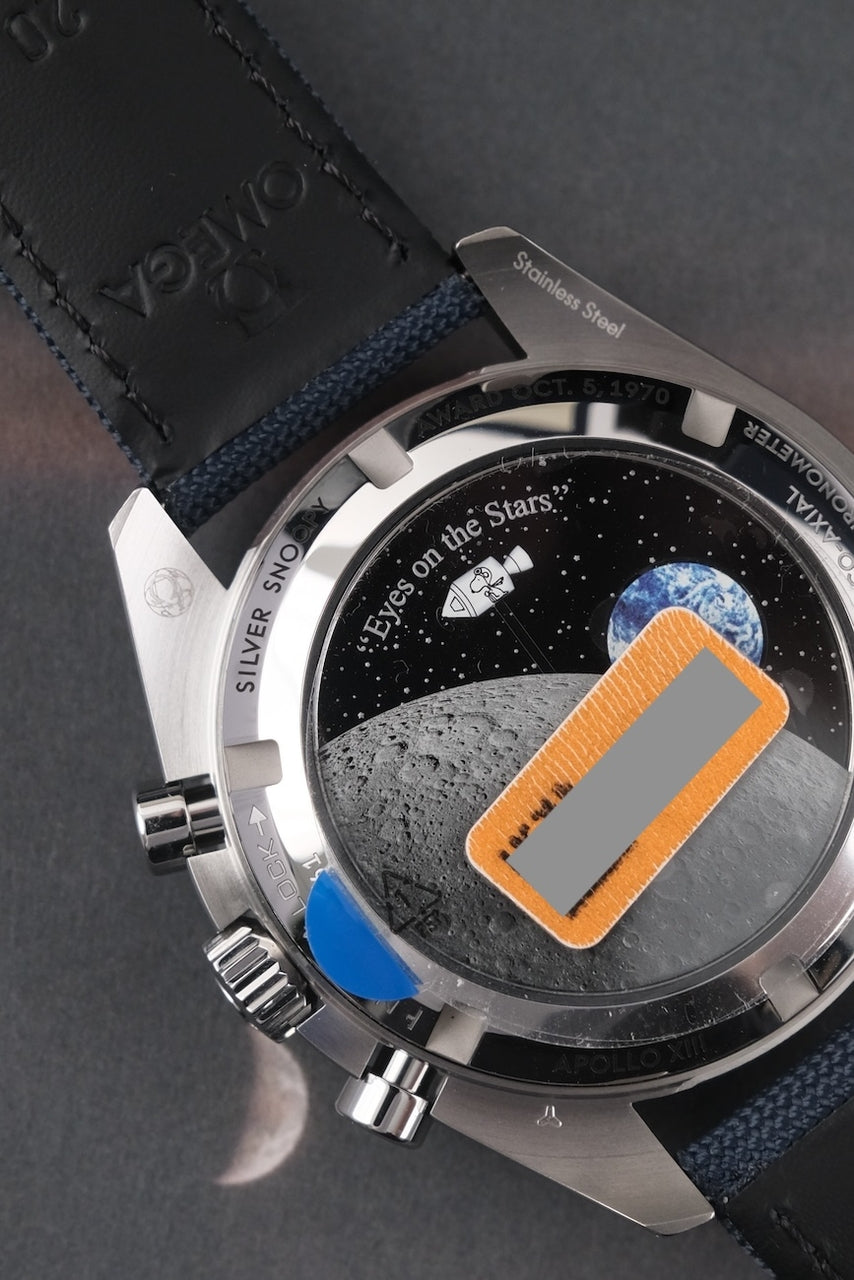 Omega Speedmaster Snoopy 31032425002001 - Detail view 6