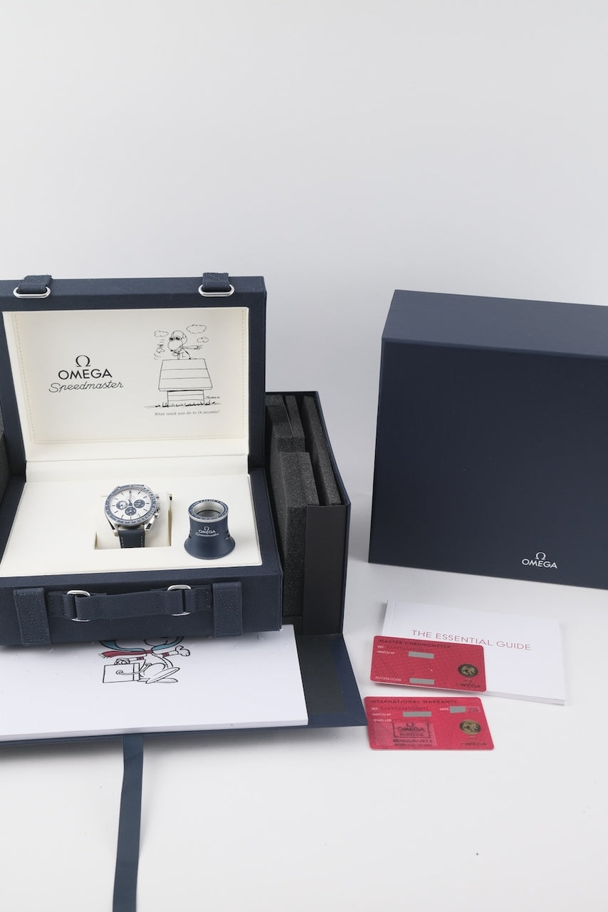Omega Speedmaster Snoopy 31032425002001 - Papers and documentation