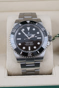 Load image into gallery viewer, Rolex Submariner No Date 124060 - Detailed view 3
