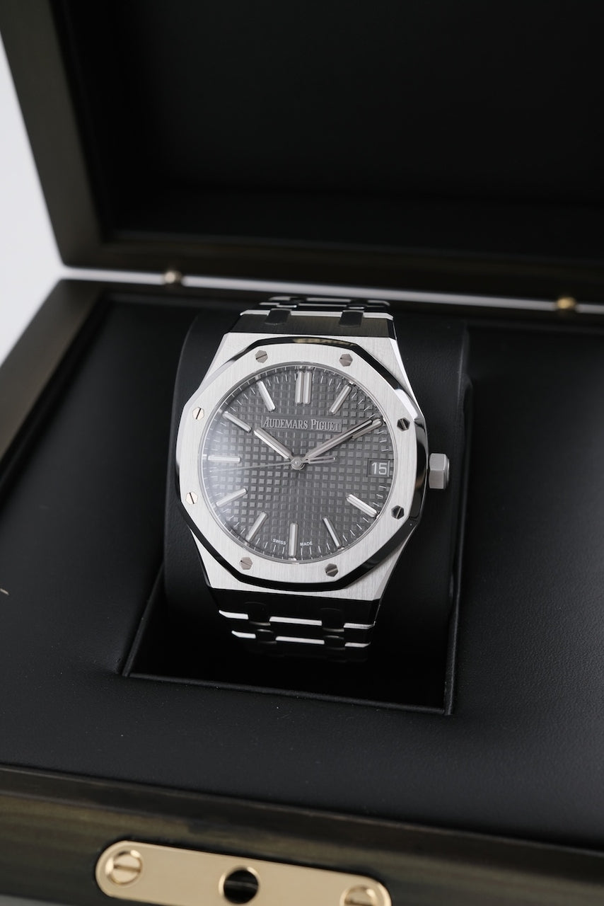 Audemars Piguet Royal Oak 41mm 15510ST - Detailansicht 1