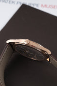 Bild in Galerie-Betrachter laden, Patek Philippe Calatrava 6119R-001 - Detail view 5
