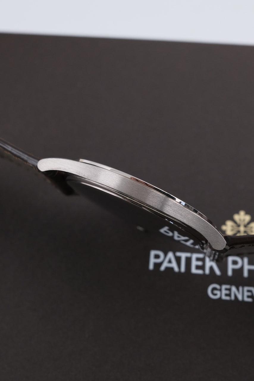Patek Philippe Calatrava 5196G-001 - Detailansicht 7