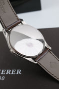 Charger l'image dans la visionneuse de galerie, Patek Philippe Calatrava 5196G-001 - Detailansicht 8
