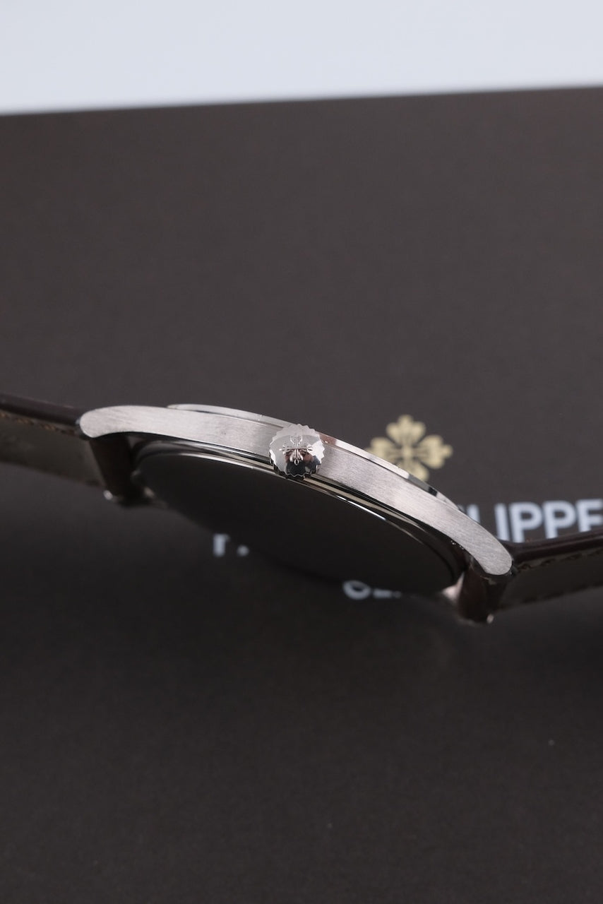 Patek Philippe Calatrava 5196G-001 - Detailansicht 9