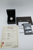 Charger l'image dans la visionneuse de galerie, Patek Philippe Calatrava 5196G-001 - Papiere und oder Lieferumfang

