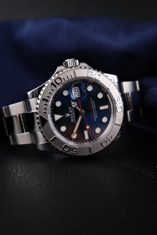 Rolex Yacht-Master 40  126622 - Detail view 1