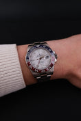Bild in Galerie-Betrachter laden, Rolex GMT-Master II 126719BLRO - Detailansicht 1
