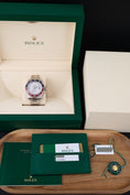 Bild in Galerie-Betrachter laden, Rolex GMT-Master II 126719BLRO - Papiere und oder Lieferumfang
