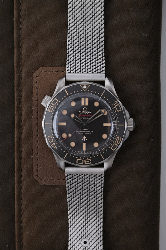 Omega Seamaster Diver 300M 007 Edition 21090422001001 - Detailansicht 1