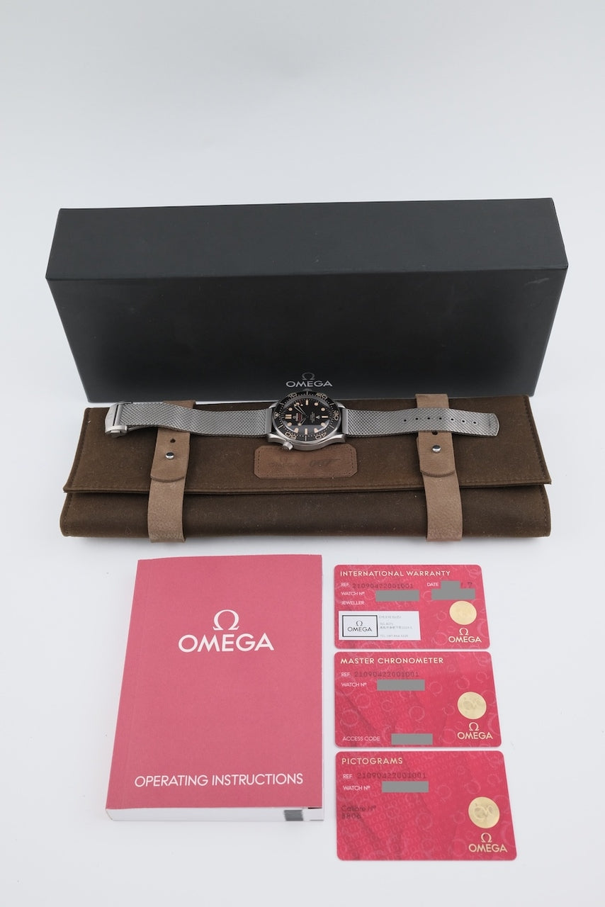 Omega Seamaster Diver 300M 007 Edition 21090422001001 - Papiere und oder Lieferumfang