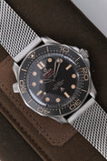 Bild in Galerie-Betrachter laden, Omega Seamaster Diver 300M 007 Edition 21090422001001 - Thumbnail
