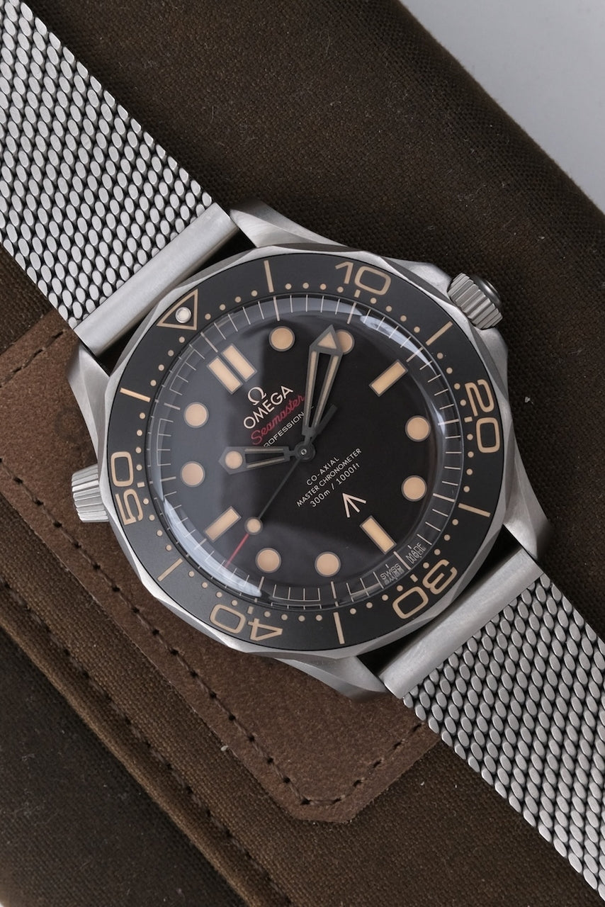 Omega Seamaster Diver 300M 007 Edition 21090422001001 - Thumbnail