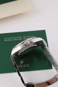Załaduj obraz do przeglądarki galerii, Rolex Submariner No Date 124060 - Detailansicht 4
