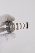 Załaduj obraz do przeglądarki galerii, Rolex Submariner No Date 124060 - Detailansicht 9
