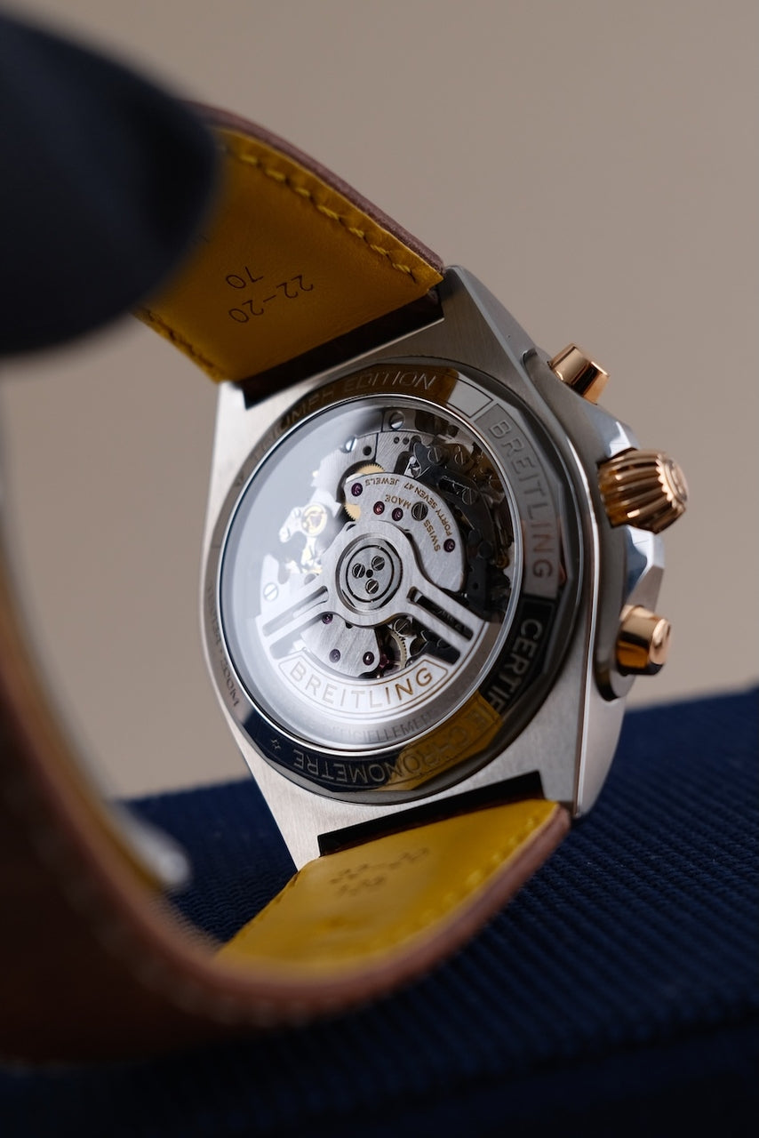 Breitling Chronomat B01 42 Triumph TB0134101M1X1 - Detail view 7