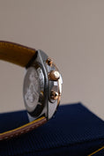Bild in Galerie-Betrachter laden, Breitling Chronomat B01 42 Triumph TB0134101M1X1 - Detail view 8
