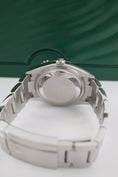 Carica l'immagine nel visualizzatore della galleria, Rolex Oyster Perpetual 36 126000 - Vista dettagliata 8
