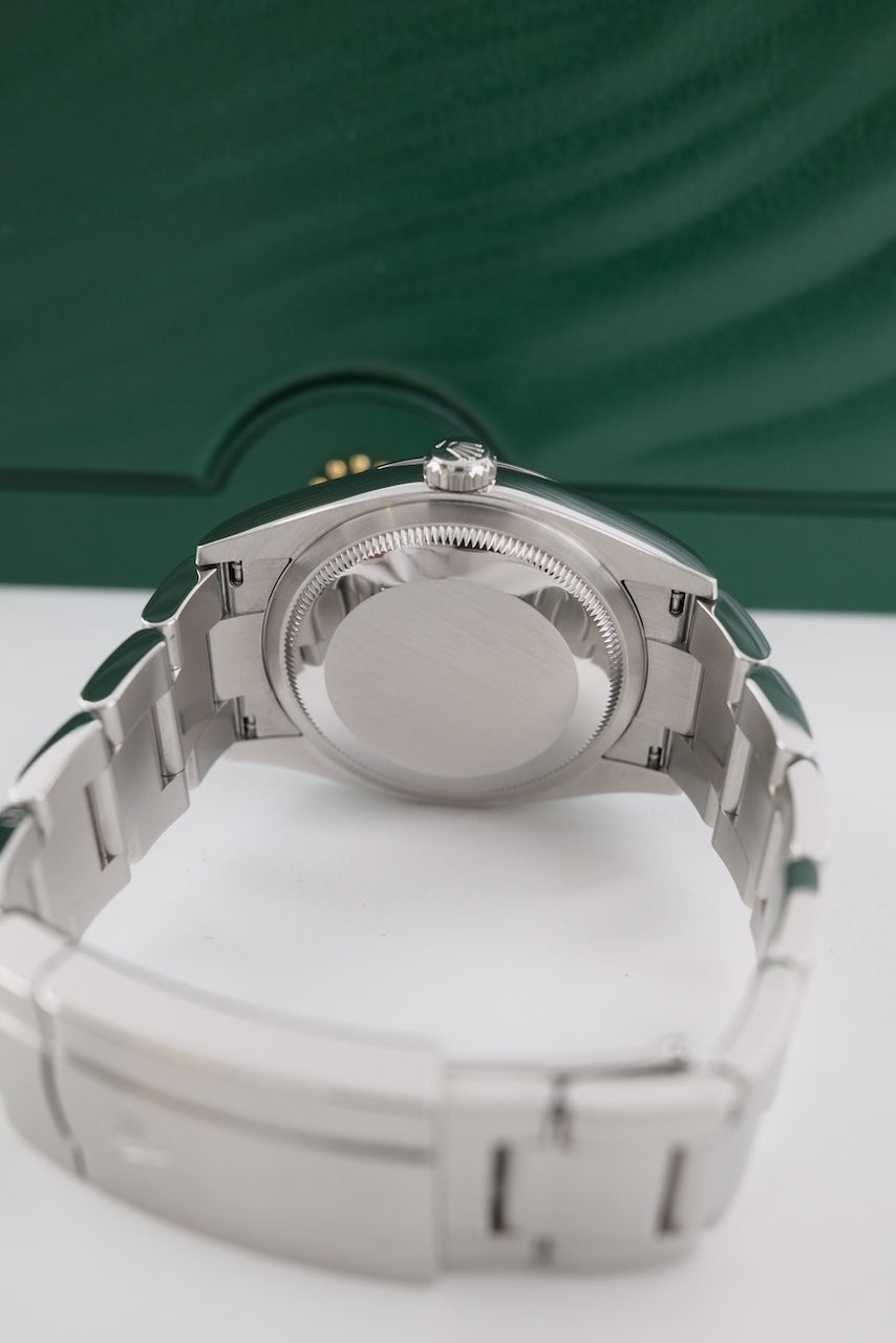 Rolex Oyster Perpetual 36 126000 - Vista dettagliata 8