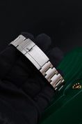 Bild in Galerie-Betrachter laden, Rolex Explorer II 226570 - Detail view 7
