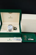 Bild in Galerie-Betrachter laden, Rolex Explorer II 226570 - Papers and documentation
