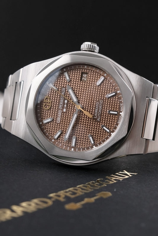 Girard Perregaux Laureato 81005-11-3154-1CM - Thumbnail