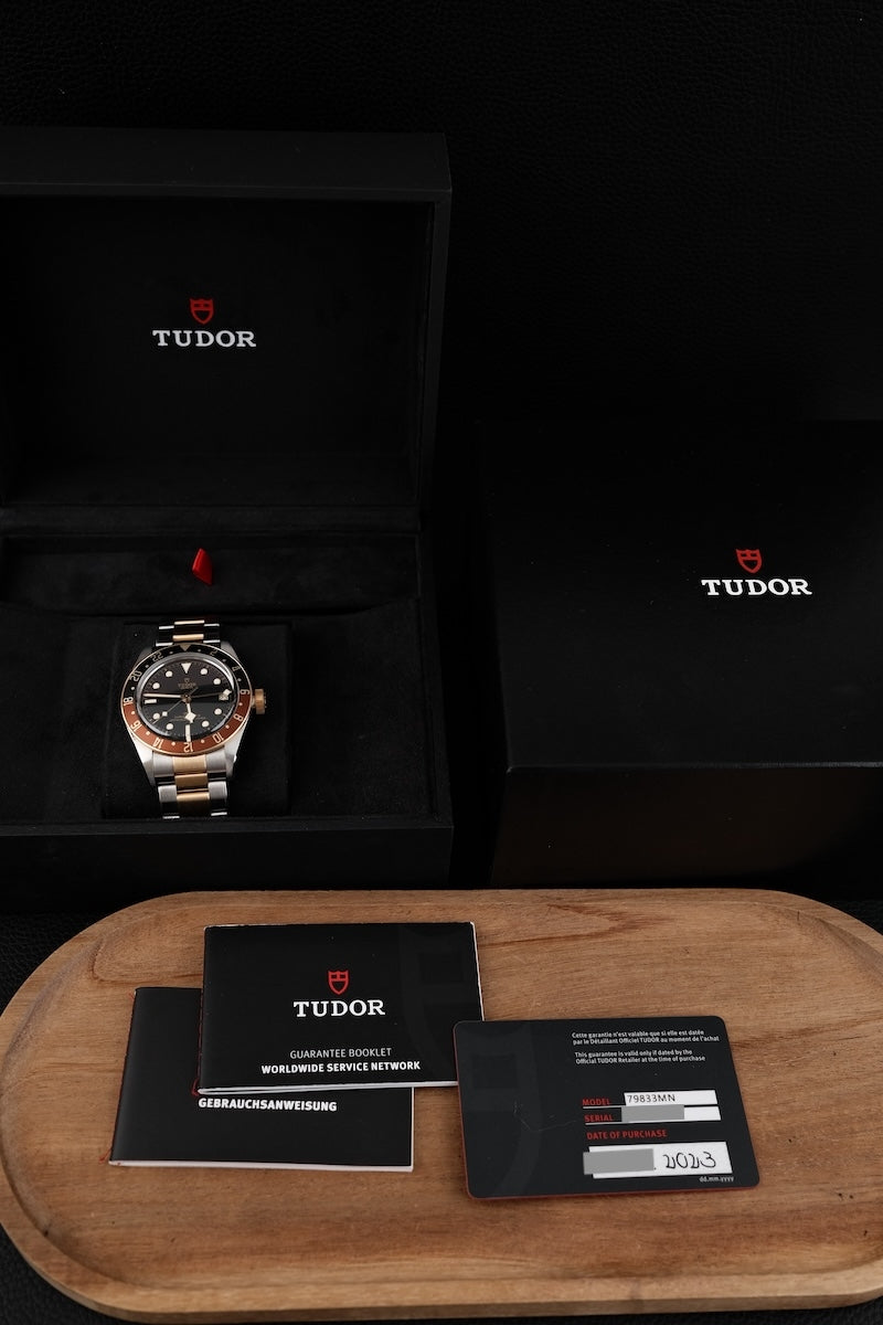 Tudor Black Bay GMT 79833MN - Papiere und oder Lieferumfang