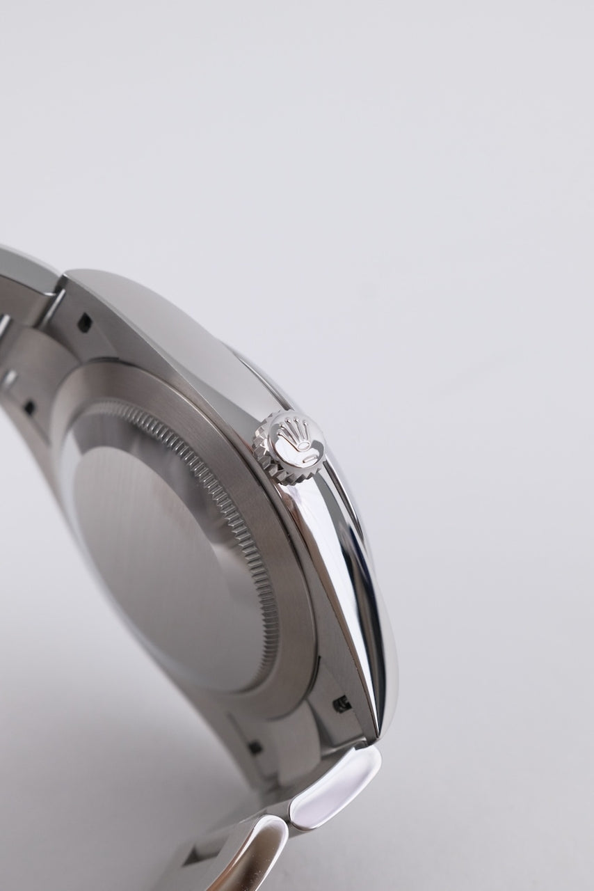 Rolex Oyster Perpetual 41 124300 - Detail view 7