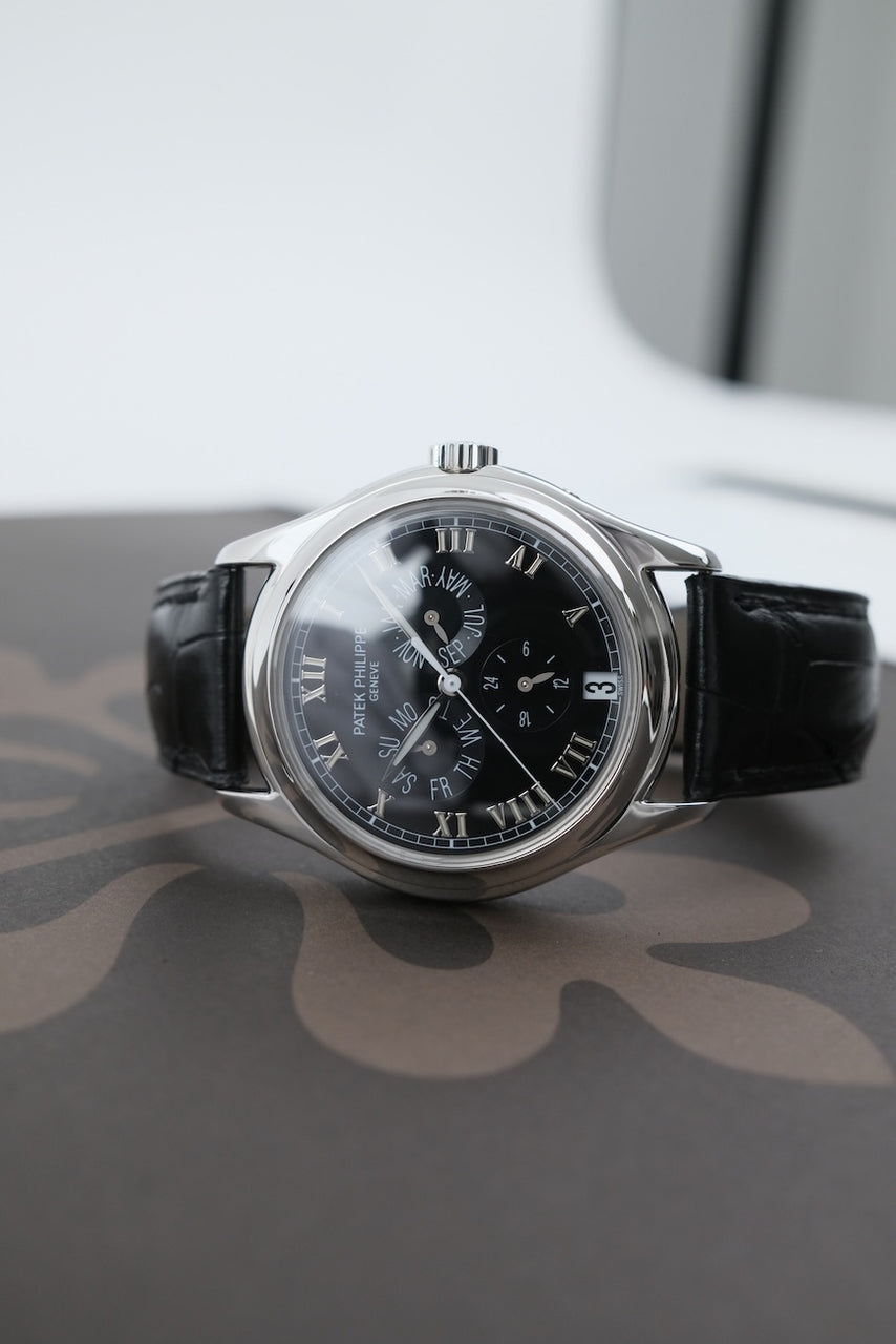 Patek Philippe Annual Calendar 5035P - Detailed view 1